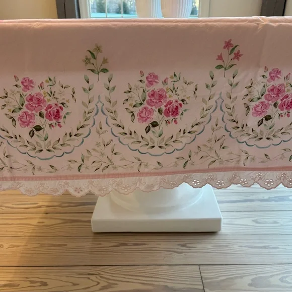 LoveShackFancy & Pottery Barn Pink  Floral Tablecloth – 70” x 90” – 100% Cotton - Picture 4 of 9